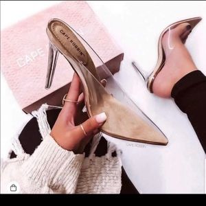 SOLD Clear lucite point toe heels
